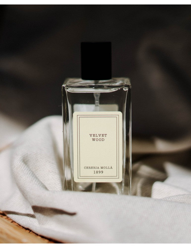 CERERIA MOLLA pihusti ja kehaudu "Velvet wood" 100 ml